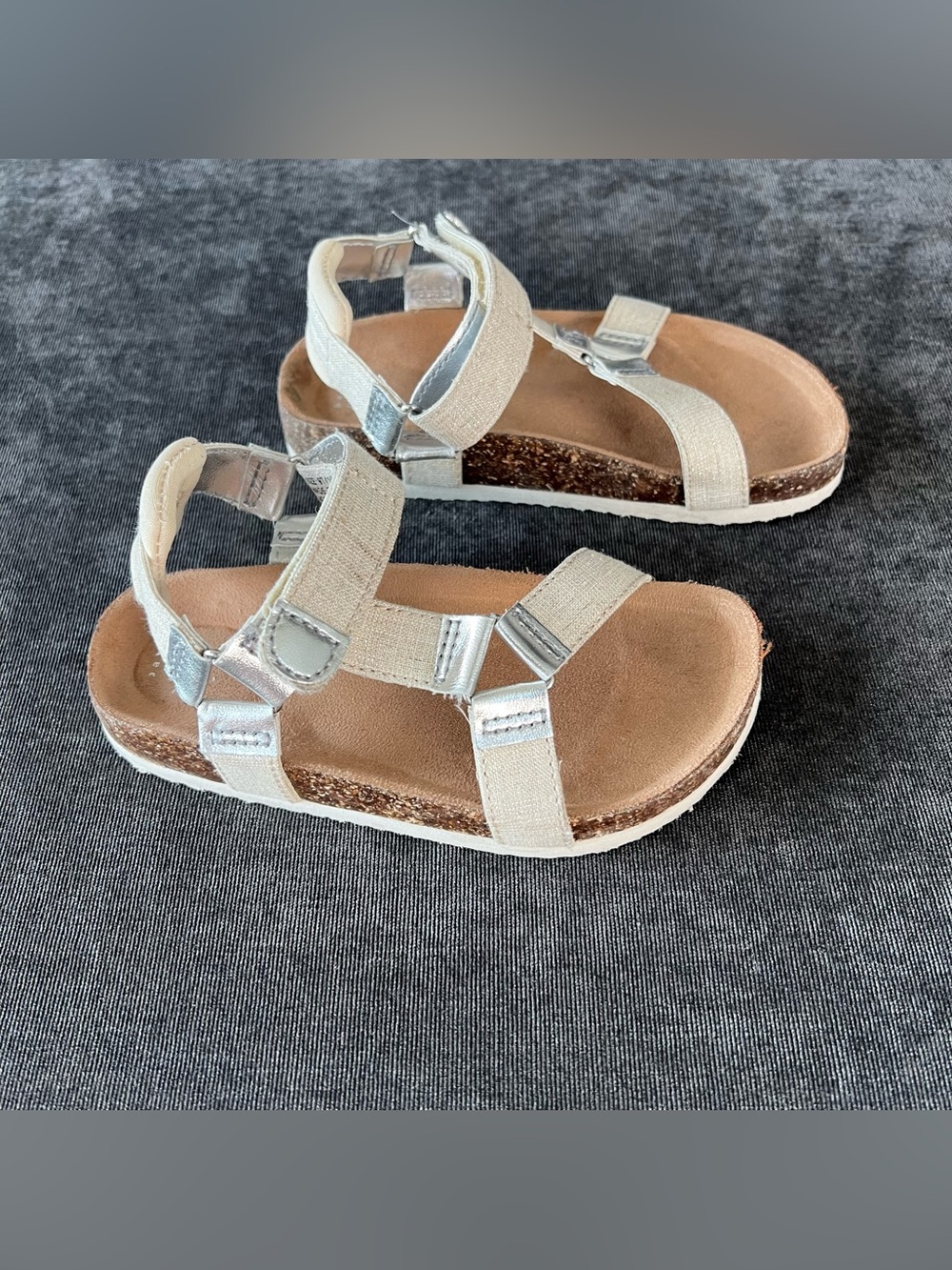 Gap Toddler Sandals Size 9/10
